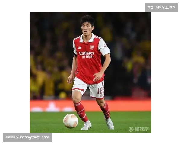 富安健洋进球背后的动人故事与其对球队士气和未来发展的深远影响