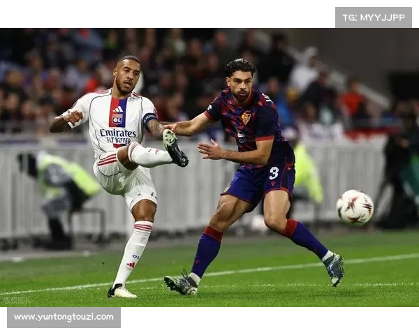 托利索的成长与转会之路:从拜仁崛起到里昂重生的职业生涯分析